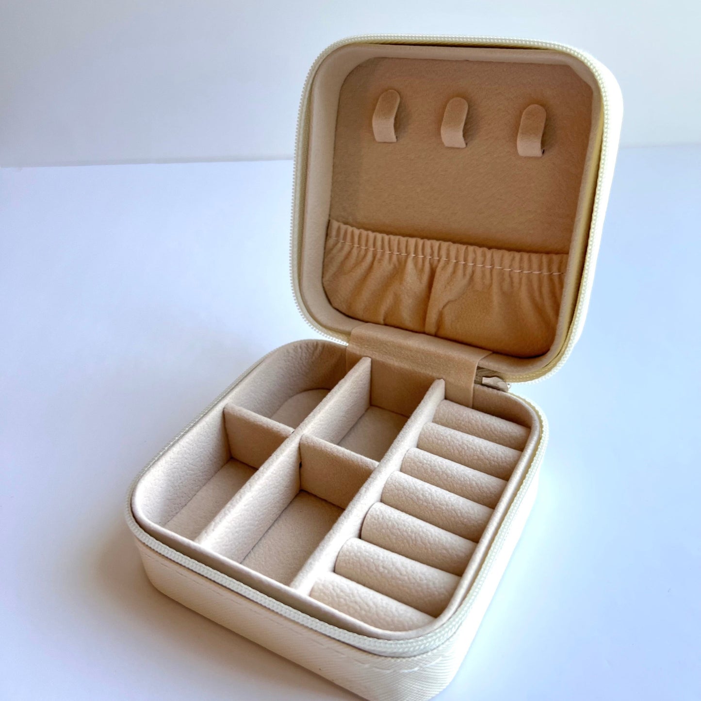 Isla Rae Jewelry Case (small)