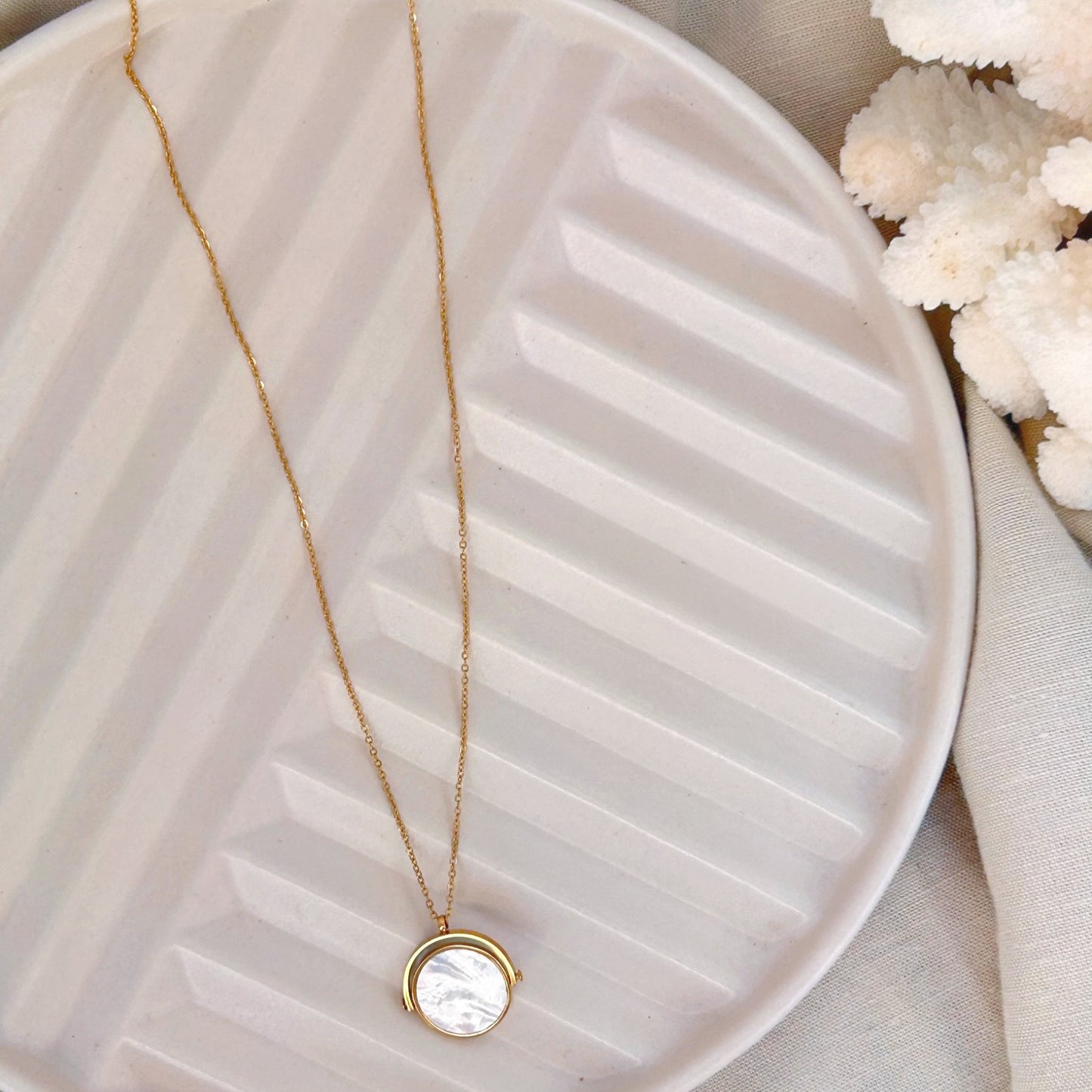 The Leslie Reversible Necklace