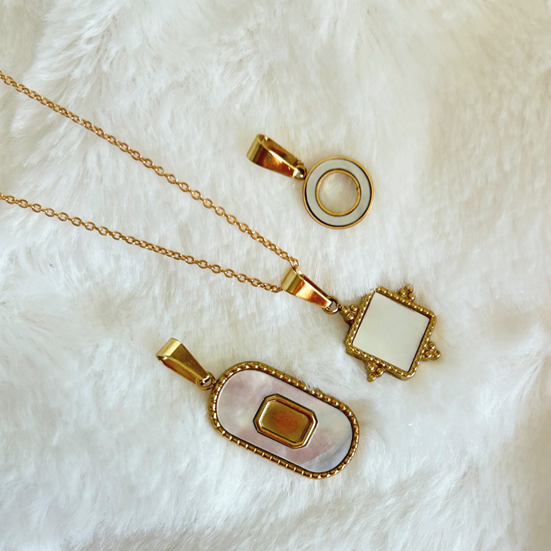 Snow White & Golden Glow Pendant Set