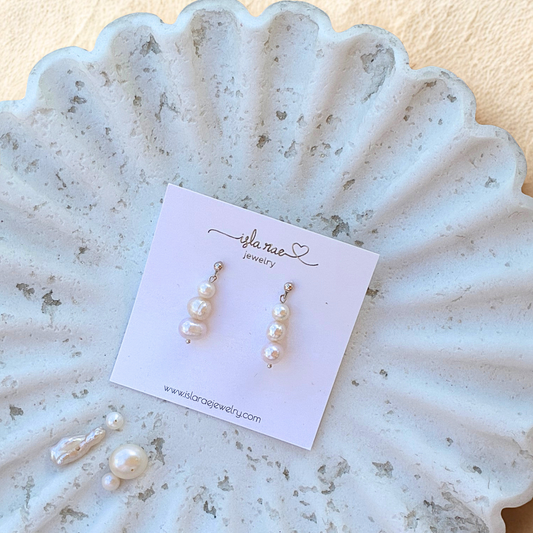 sienna-pearl-drop-earrings-gold-fill-Canadian made
freshwater-pearl-drop-earrings-sterling-silver
Isla Rae Jewelry 